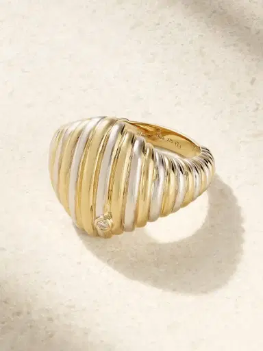 Yvonne Léon Chevalière Berlingot 9-karat Yellow And White Gold Diamond Signet Ring | Thumbnail 1