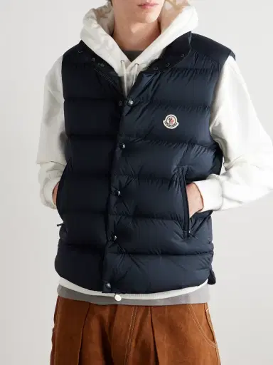 Moncler Tibb Logo-Appliquéd Quilted Shell Down Gilet - Men | Thumbnail 3 Moncler Tibb Logo-Appliquéd Quilted Shell Down Gilet - Men | Thumbnail 3
