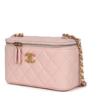 Chanel Chanel Small CC Vanity Case Light Pink Caviar Faux Pearls Brushed Gold Hardware | Thumbnail 3 Chanel Chanel Small CC Vanity Case Light Pink Caviar Faux Pearls Brushed Gold Hardware | Thumbnail 3