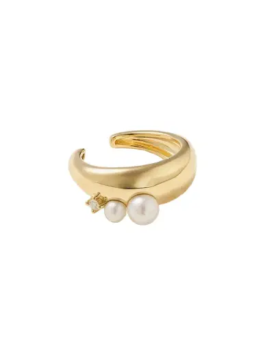 Mizuki 14-karat Gold, Pearl And Diamond Ear Cuff | Thumbnail 1 Mizuki 14-karat Gold, Pearl And Diamond Ear Cuff | Thumbnail 1