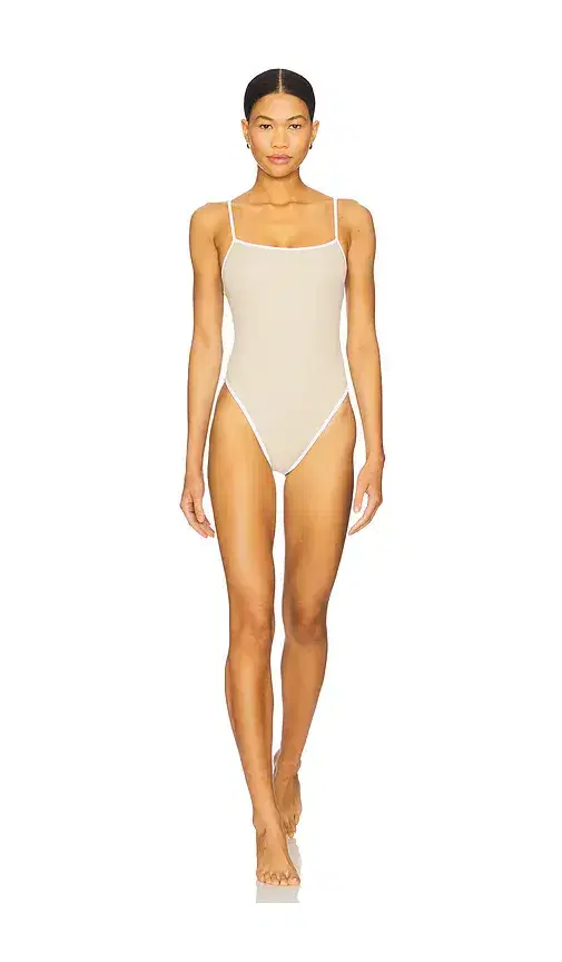 Jolie One Piece
