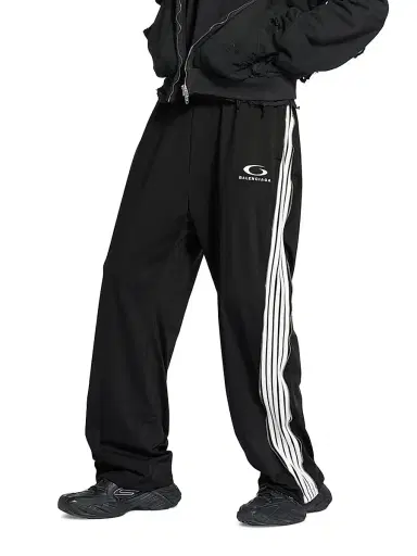 Balenciaga Women's Loop Sports Icon Zipped Sweatpants | Thumbnail 4 Balenciaga Women's Loop Sports Icon Zipped Sweatpants | Thumbnail 4