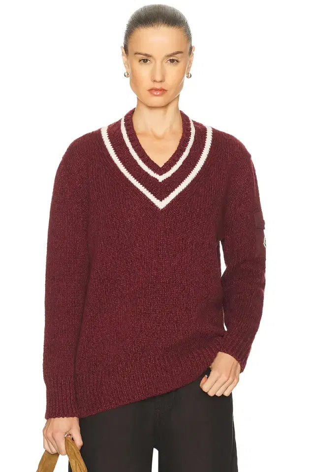 Long Sleeve V-neck Sweater