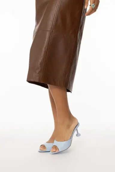 Aquazzura Bisous Mule 65 | Thumbnail 4 Aquazzura Bisous Mule 65 | Thumbnail 4