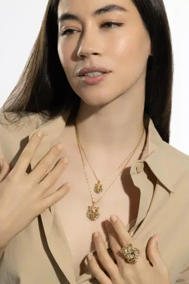 Brent Neale Medium Leo Zodiac Necklace | Thumbnail 2 Brent Neale Medium Leo Zodiac Necklace | Thumbnail 2