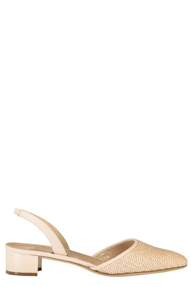 Manolo Blahnik Raffro Samba Tondo 030 Sandal