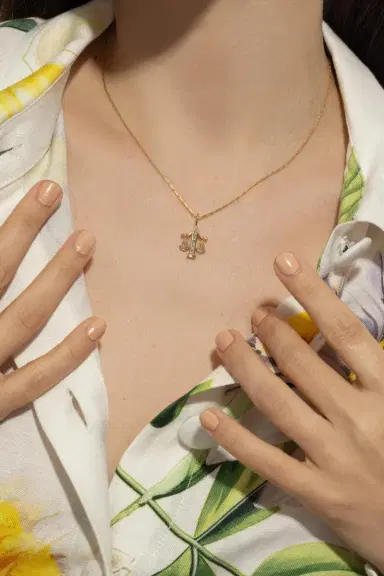 Brent Neale Small Libra Zodiac Necklace | Thumbnail 4 Brent Neale Small Libra Zodiac Necklace | Thumbnail 4