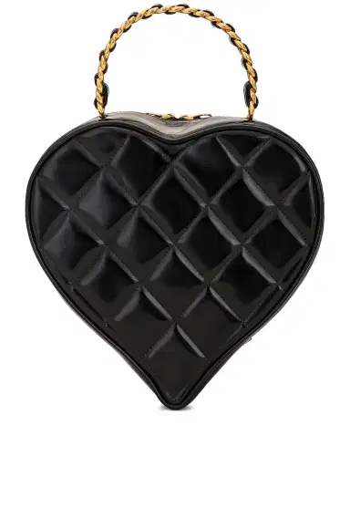 chanel Chanel Vintage Heart Vanity Bag | Thumbnail 2 chanel Chanel Vintage Heart Vanity Bag | Thumbnail 2
