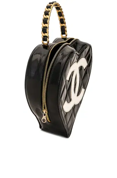 chanel Chanel Vintage Heart Vanity Bag | Thumbnail 4 chanel Chanel Vintage Heart Vanity Bag | Thumbnail 4