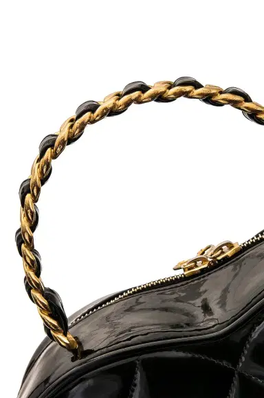 chanel Chanel Vintage Heart Vanity Bag | Thumbnail 8 chanel Chanel Vintage Heart Vanity Bag | Thumbnail 8