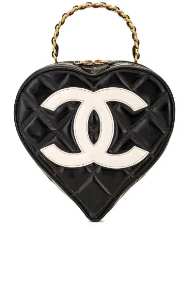 chanel Chanel Vintage Heart Vanity Bag | Thumbnail 1 chanel Chanel Vintage Heart Vanity Bag | Thumbnail 1