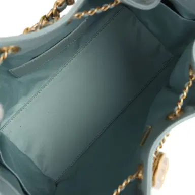 Chanel Chanel Small 25 Hobo Bag Green Caviar Antique Gold Hardware | Thumbnail 8 Chanel Chanel Small 25 Hobo Bag Green Caviar Antique Gold Hardware | Thumbnail 8