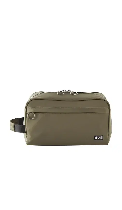 Kusshi Dopp Kit
