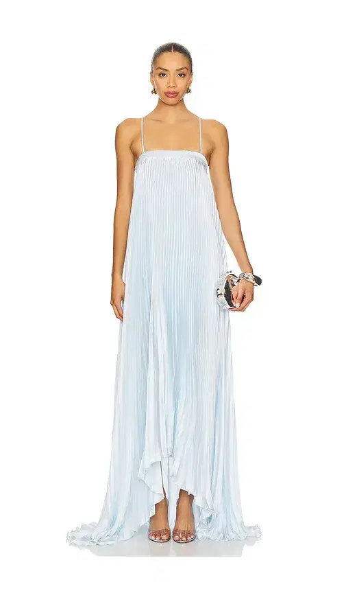 Mae Gown