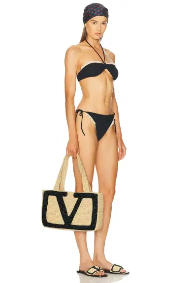 Valentino Garavani Viva Superstar Medium Tote Bag | Thumbnail 2