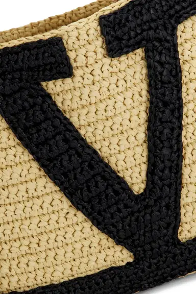 Valentino Garavani Viva Superstar Medium Tote Bag | Thumbnail 7