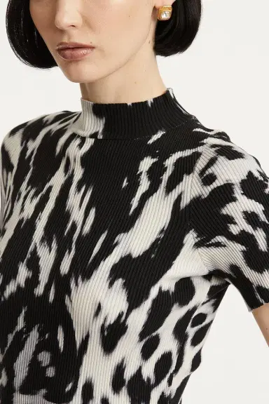 Oscar de la Renta Cow Print Classic Mockneck Short Sleeve Tee | Thumbnail 5 Oscar de la Renta Cow Print Classic Mockneck Short Sleeve Tee | Thumbnail 5