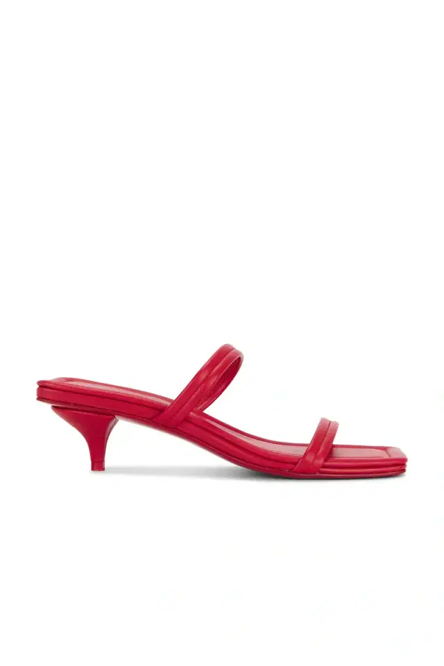 St. Agni Fine Strap Kitten Heel