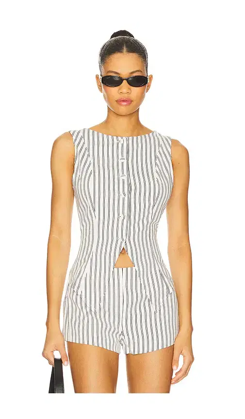 ALL THE WAYS Alerie Button Front Top