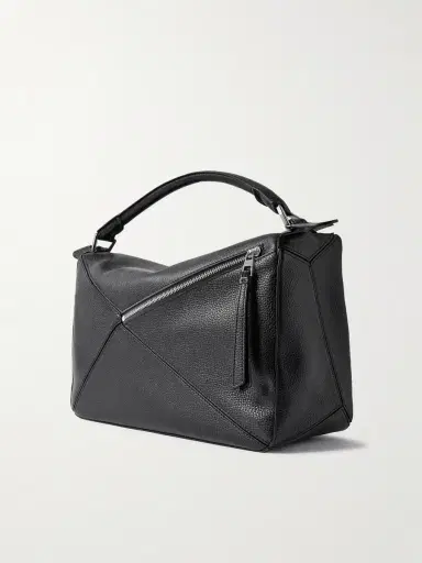 Loewe Puzzle Edge Large Logo-Debossed Full-Grain Leather Messenger Bag - Men | Thumbnail 3 Loewe Puzzle Edge Large Logo-Debossed Full-Grain Leather Messenger Bag - Men | Thumbnail 3
