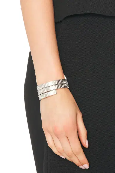 Roxanne Assoulin Flat Cobra Triple Wrap Bracelet | Thumbnail 4