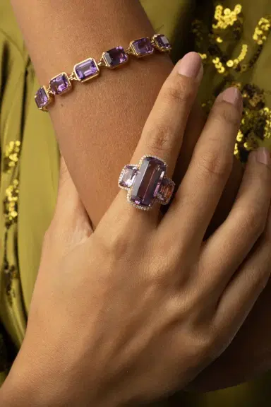 GOSHWARA Lavender Amethyst Three Stone Gossip Ring | Thumbnail 3 GOSHWARA Lavender Amethyst Three Stone Gossip Ring | Thumbnail 3