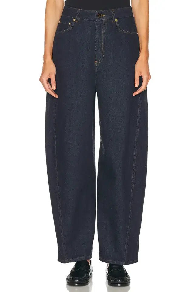Givenchy Horseshoe Leg