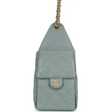 Chanel Chanel Small 25 Hobo Bag Green Caviar Antique Gold Hardware | Thumbnail 4 Chanel Chanel Small 25 Hobo Bag Green Caviar Antique Gold Hardware | Thumbnail 4
