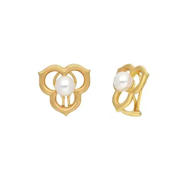 ASSAEL Assael 18K Yellow Gold Japanese Akoya Cultured Pearl Open Petal Earrings by The Solist | Thumbnail 1