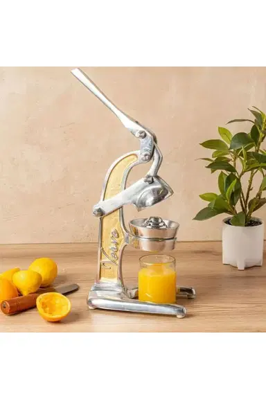 Verve Culture Small Citrus Juicer | Thumbnail 6