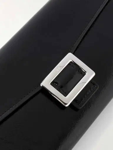 Roger Vivier Belle Vivier Buckled Patent-leather Clutch | Thumbnail 4 Roger Vivier Belle Vivier Buckled Patent-leather Clutch | Thumbnail 4