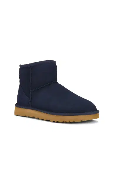 UGG Classic Mini II Boot | Thumbnail 2