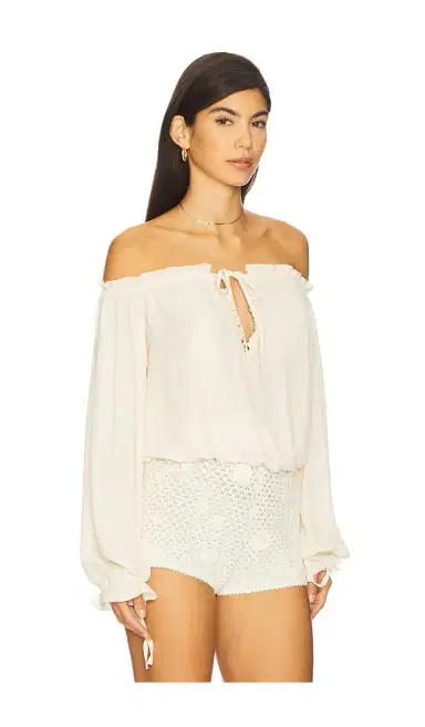 MORE TO COME Davina Off Shoulder Top | Thumbnail 2