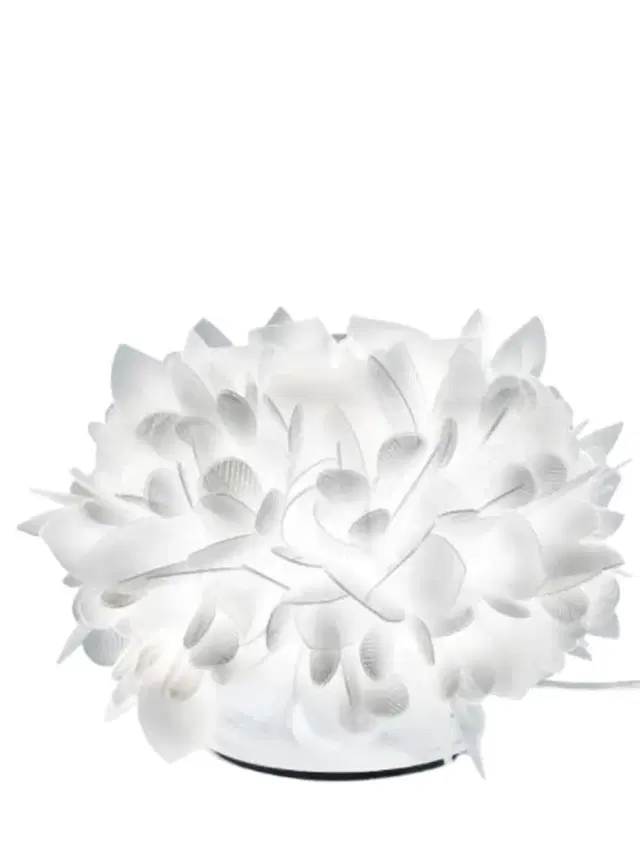 Veli Foliage Table Lamp