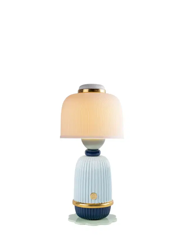 Kokeshi Porcelain Lamp