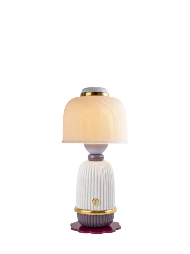 Kokeshi Porcelain Lamp