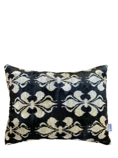LES OTTOMANS Silk Velvet Cushion | Thumbnail 1