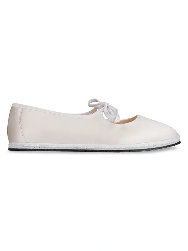 Vibi Venezia Women's Brigitte Round Toe Slippers - Snow White