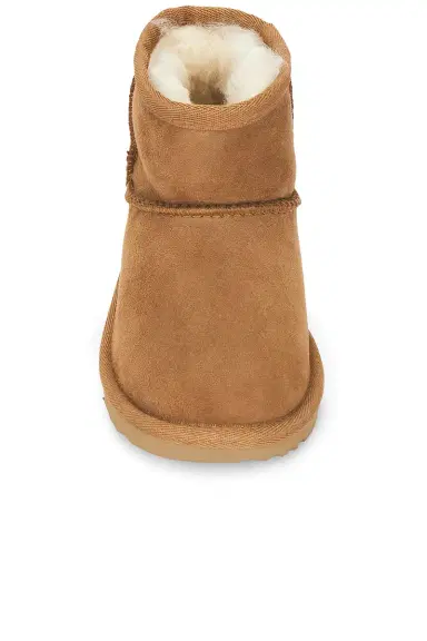 UGG Toddler Classic Mini II Boot | Thumbnail 4