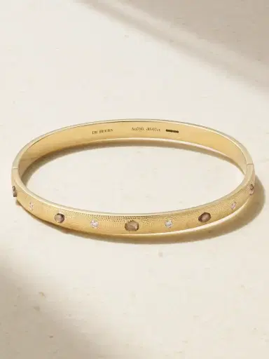 De Beers London Talisman 18-karat Gold Diamond Bangle | Thumbnail 1