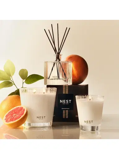 NEST New York Grapefruit Scented Candle | Thumbnail 7