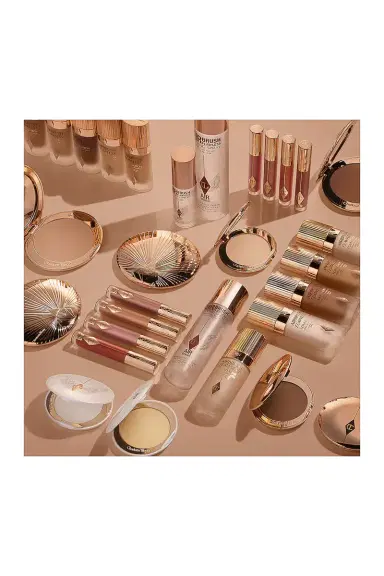 Charlotte Tilbury Airbrush Flawless Setting Spray 200ml | Thumbnail 7 Charlotte Tilbury Airbrush Flawless Setting Spray 200ml | Thumbnail 7
