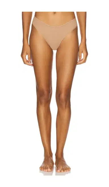 Skims Fits Everybody Thong | Thumbnail 1