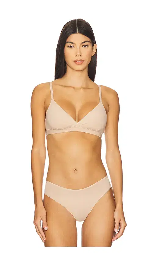 SKIMS Fits Everybody Crossover Bralette
