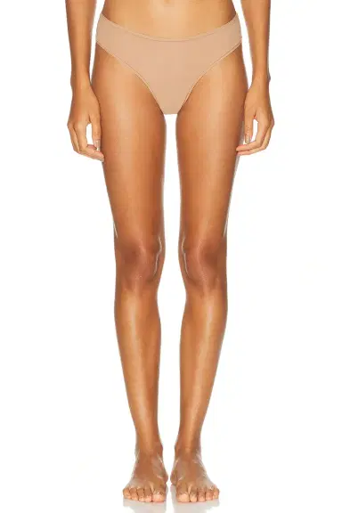Skims Fits Everybody Thong | Thumbnail 1