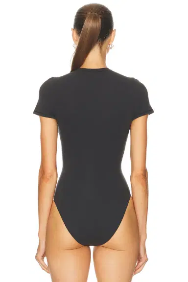 Skims Fits Everybody T-Shirt Bodysuit | Thumbnail 4