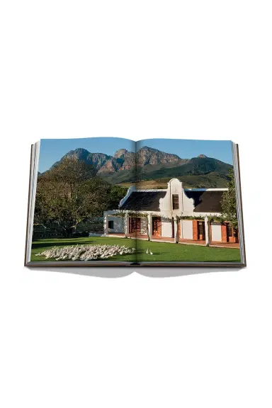 ASSOULINE Secret Stays, Pioneering Host Of The New Chic | Thumbnail 11 ASSOULINE Secret Stays, Pioneering Host Of The New Chic | Thumbnail 11