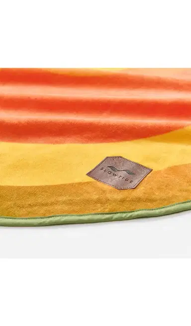 Slowtide Yaya Beach Towel | Thumbnail 2