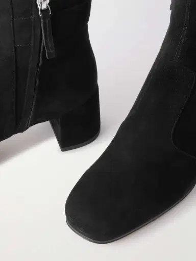 Roger Vivier Très Vivier Polly 45 Buckled Suede Ankle Boots | Thumbnail 4 Roger Vivier Très Vivier Polly 45 Buckled Suede Ankle Boots | Thumbnail 4