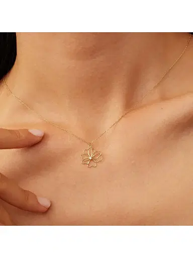 Oradina Women's 14K Yellow Gold Full Bloom Pendant Necklace - Gold | Thumbnail 3